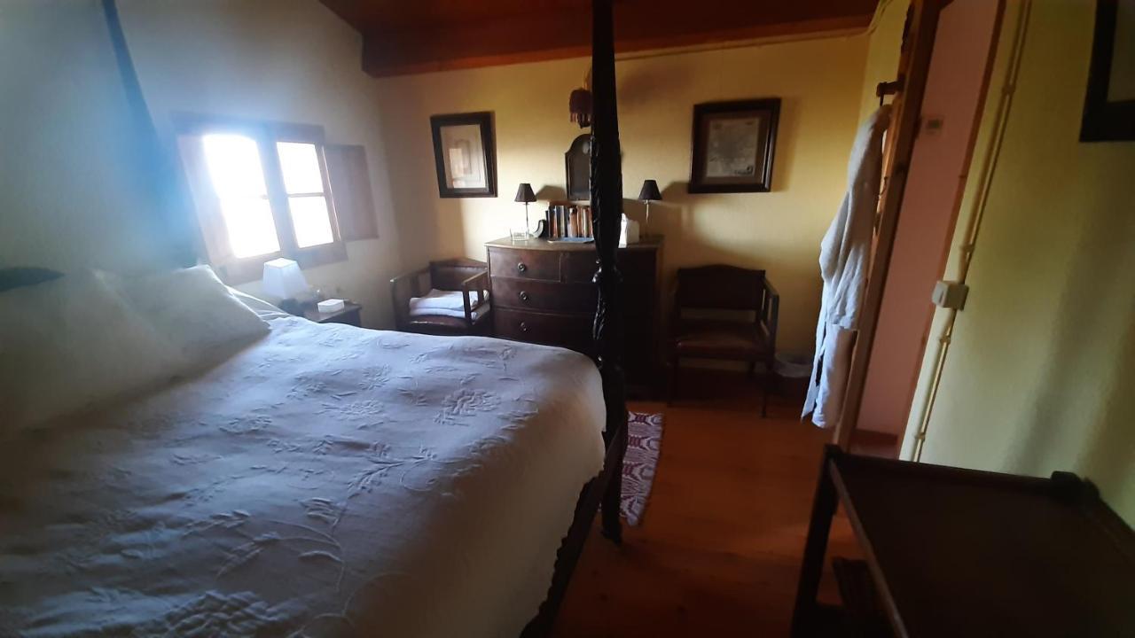 Santa Maria de Olo Celler Colltorヴィラ エクステリア 写真