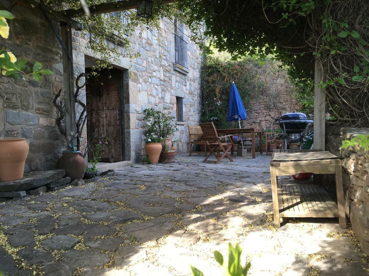 Santa Maria de Olo Celler Colltorヴィラ エクステリア 写真